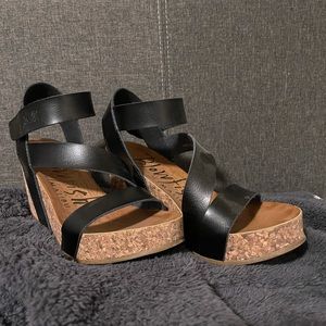 Blowfish black strappy wedge
